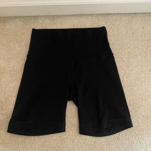 Aritzia TNA Biker Shorts